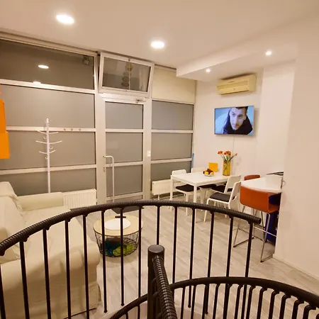 Apartament Albina *